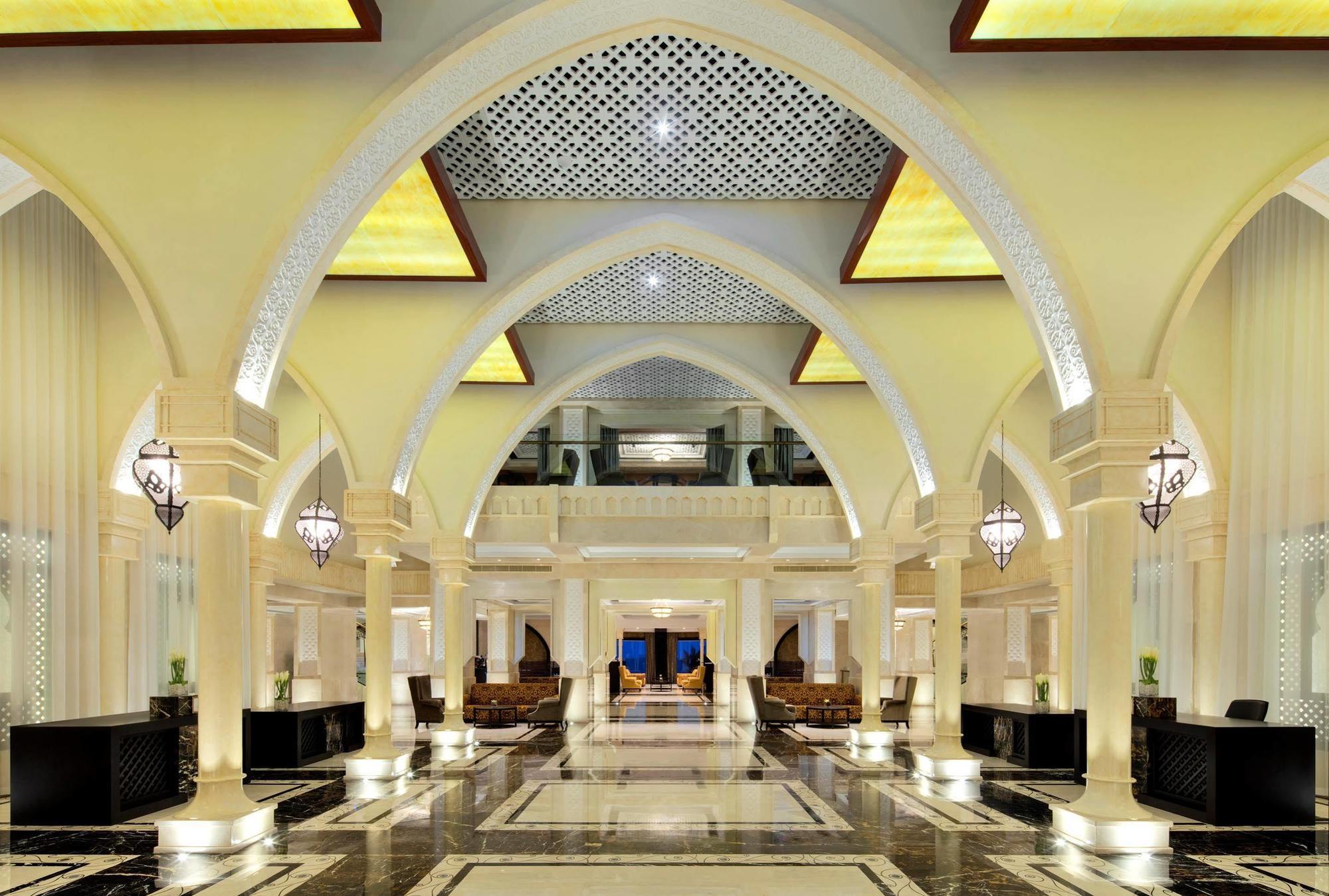 Sheraton Sharjah Beach Resort And Spa Exterior photo